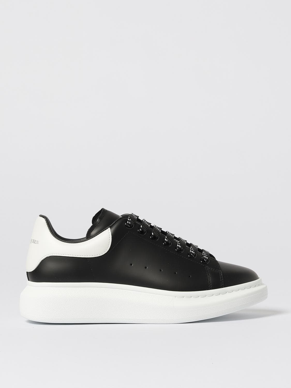 Mcqueen Sneakers Men color Black