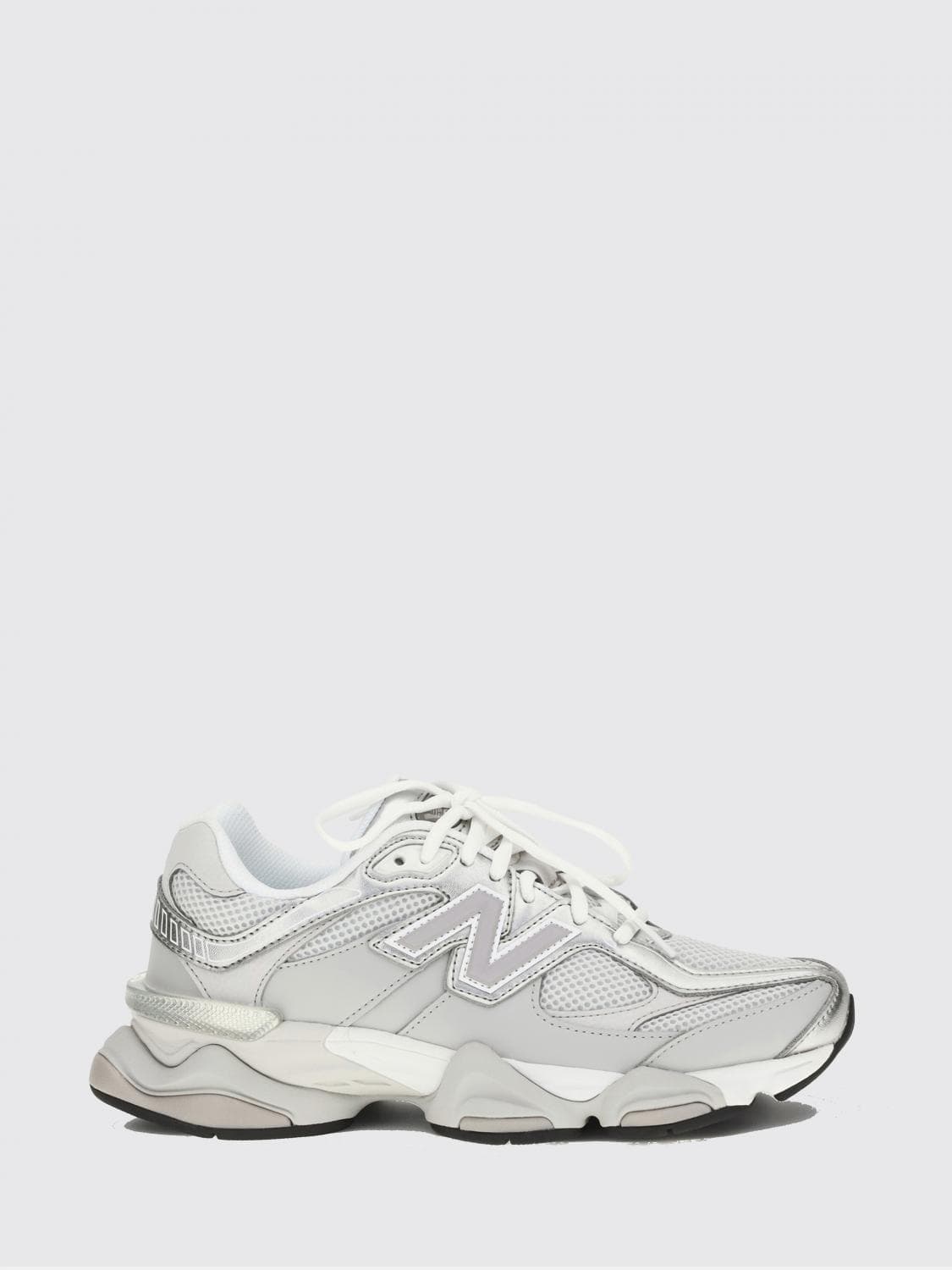 New Balance Sneakers Woman color Dove Grey