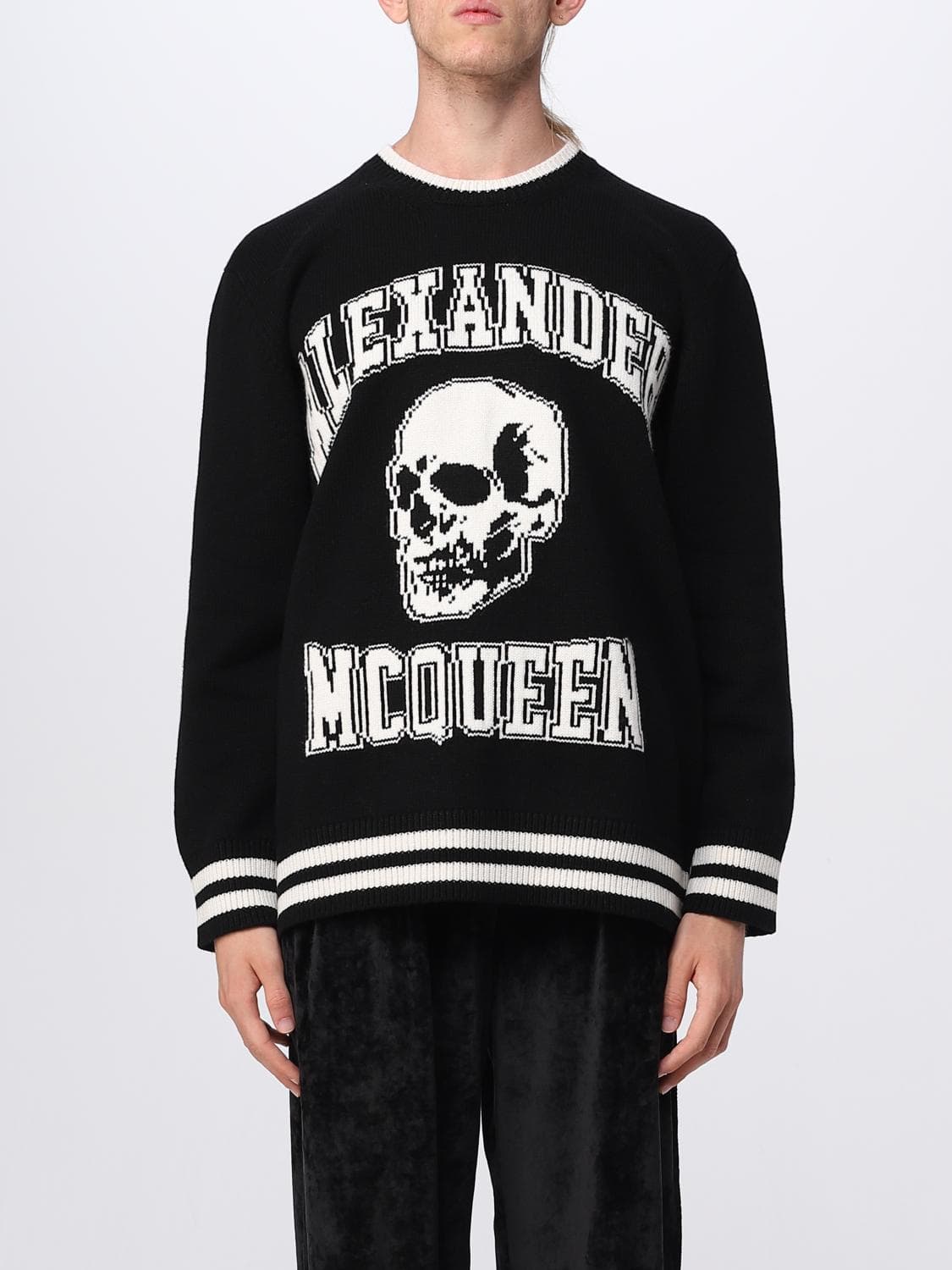 Mcqueen sweater in wool and cashmere blend with skull inlay · XS