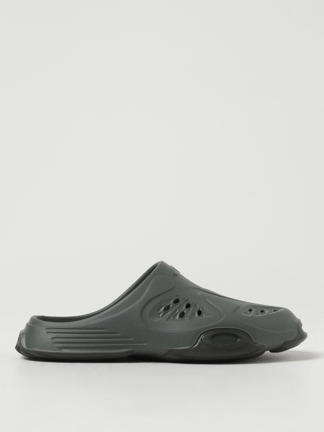 Oakley Shoes Men color Olive