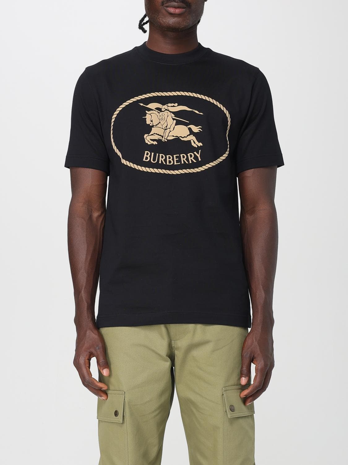 Burberry T-Shirt Men color Black