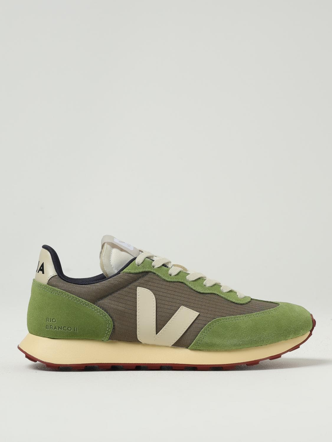 Veja Sneakers Men color Green