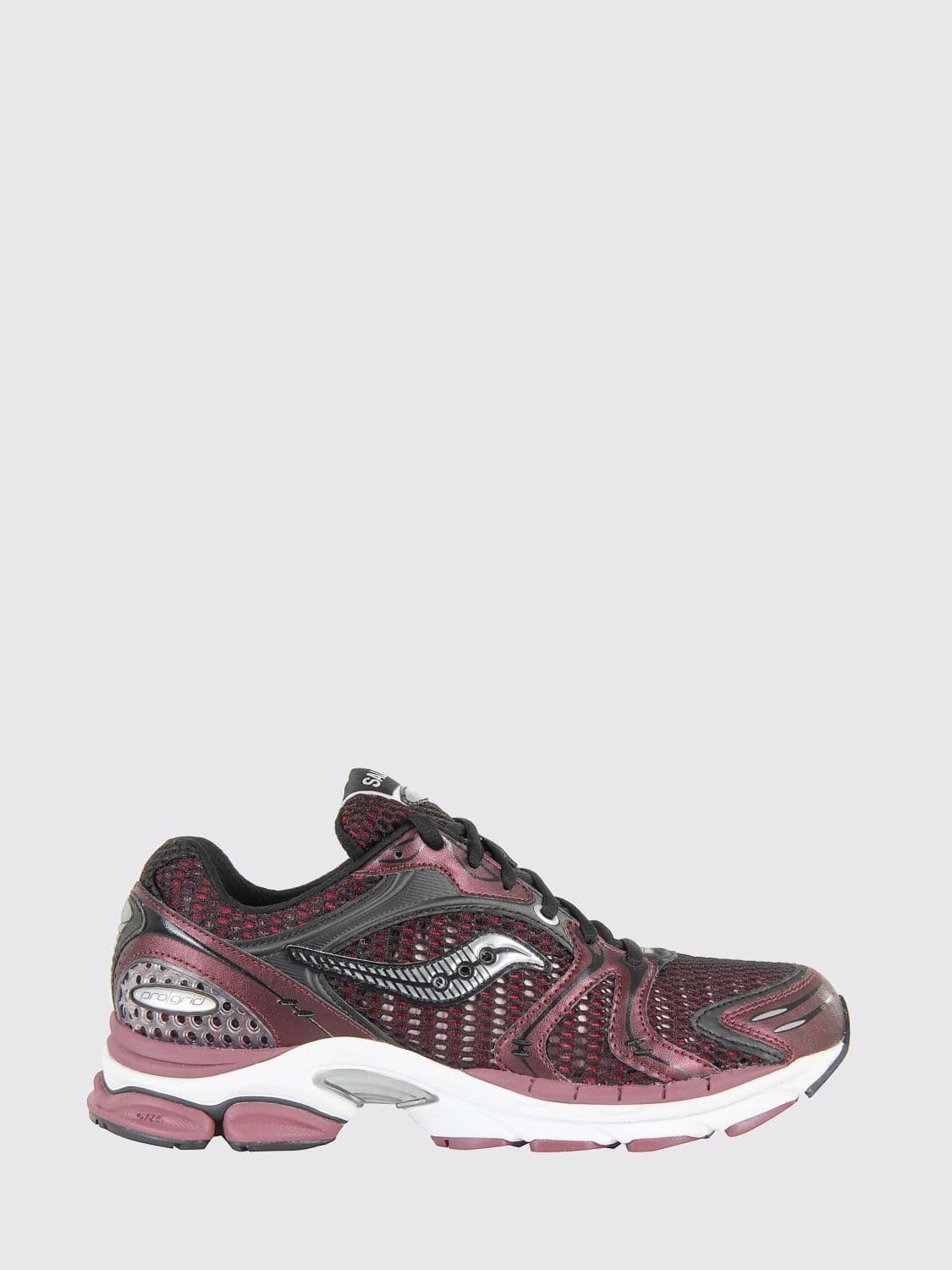 Saucony Sneakers Men color Brown