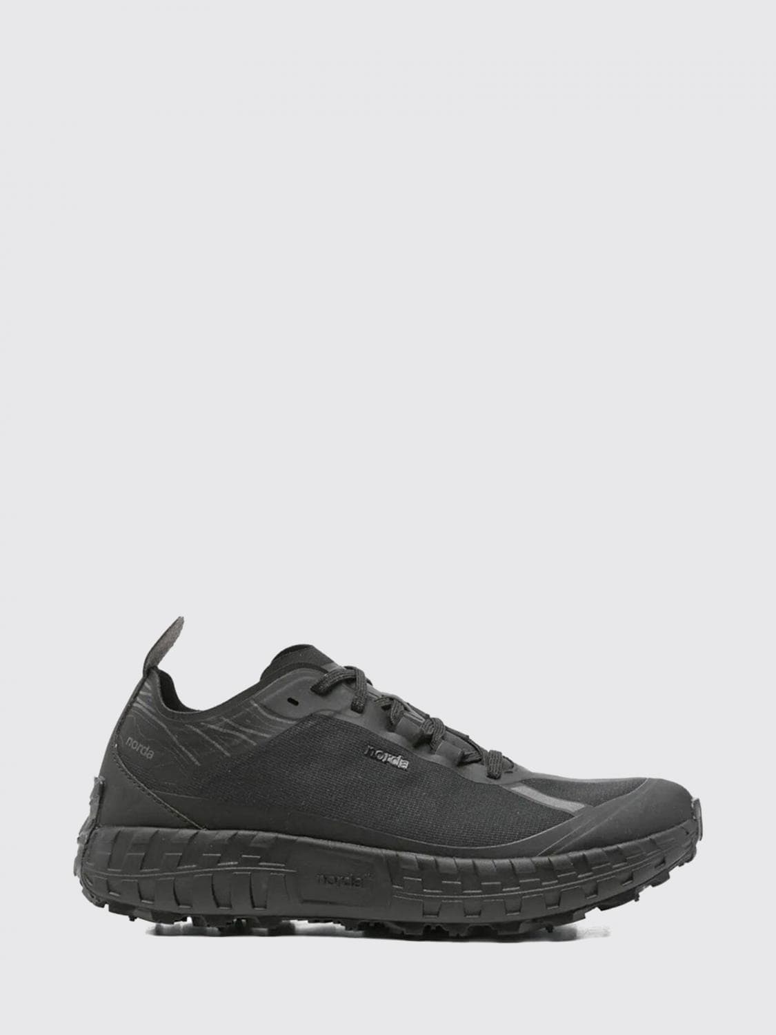 Norda Sneakers Men color Black