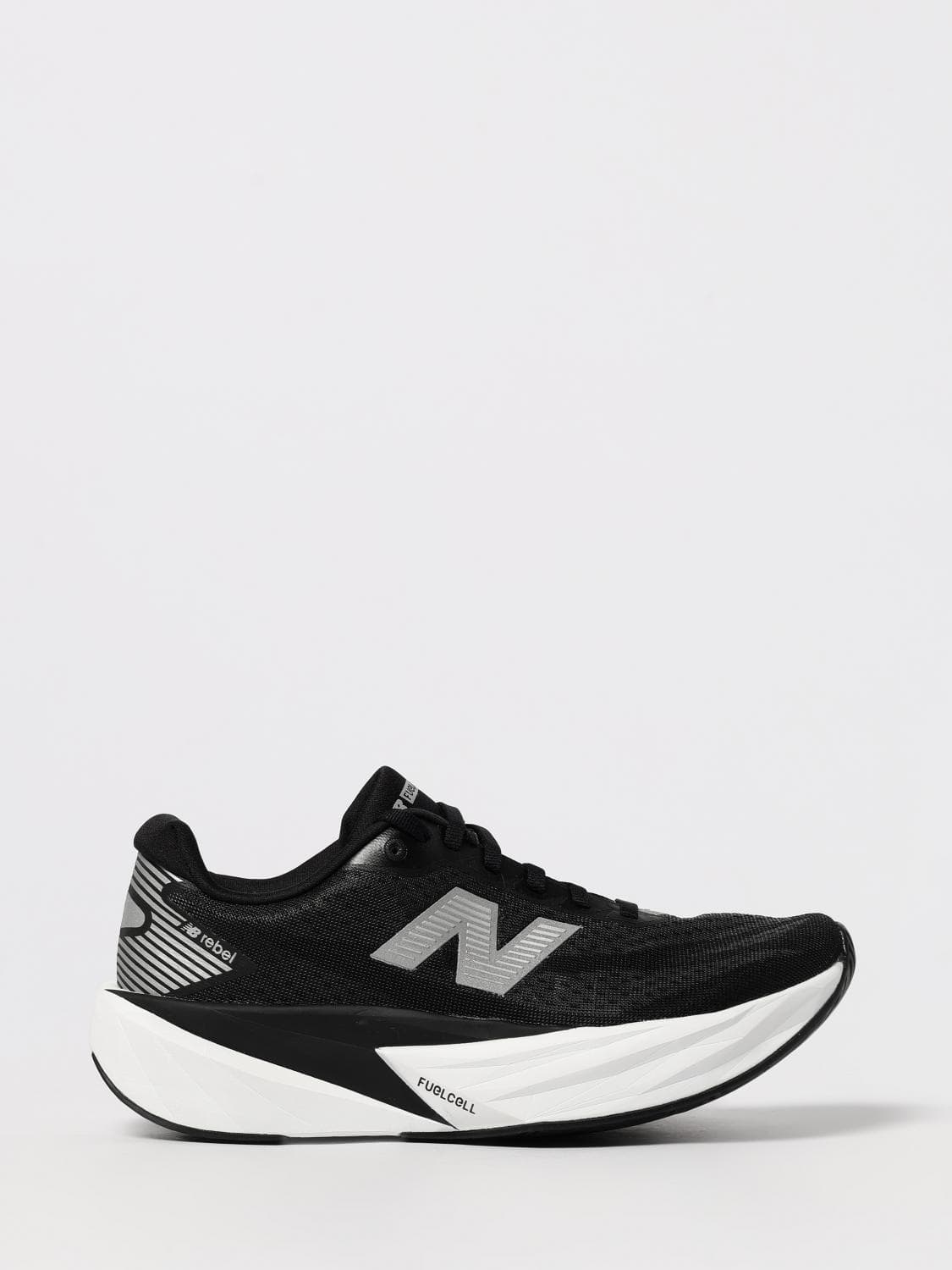 New Balance Sneakers Woman color Black