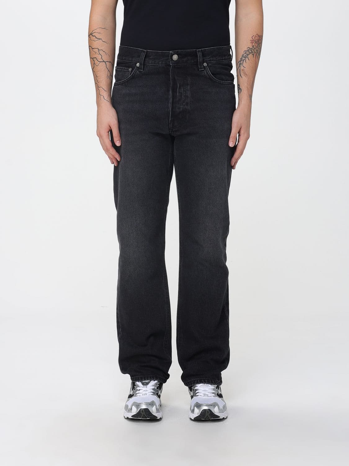 Haikure Jeans Men color Black