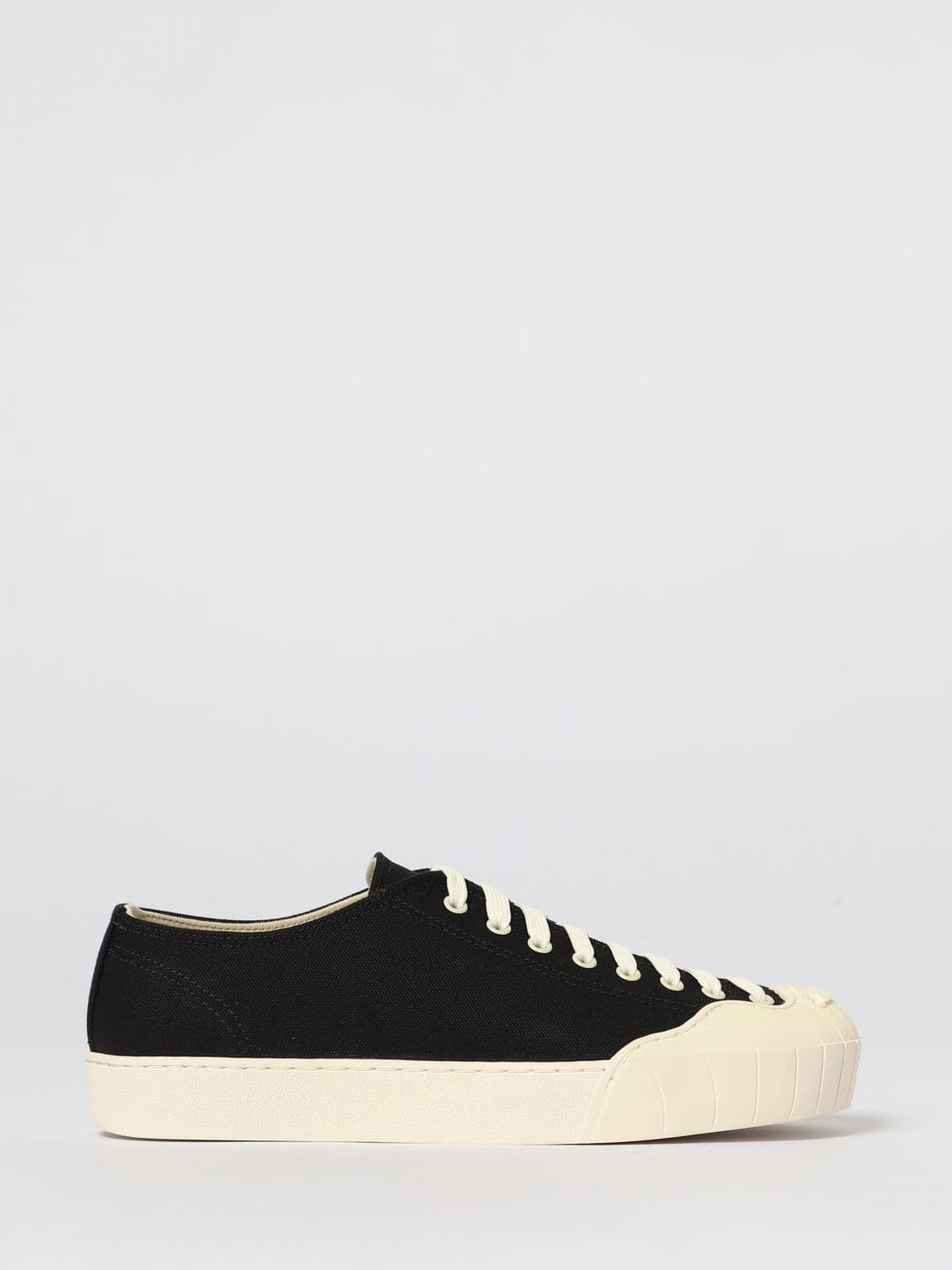 Sunnei Sneakers Men color Black