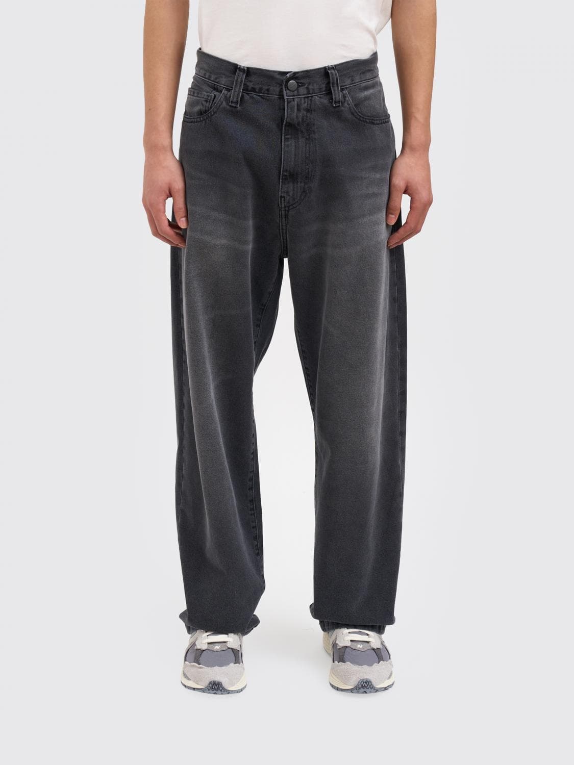 Carhartt Wip Jeans Men color Black