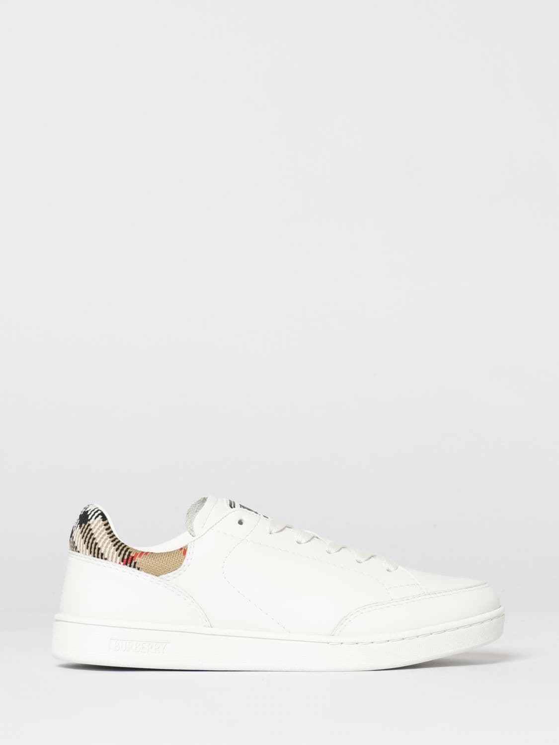 Burberry Sneakers Woman color White
