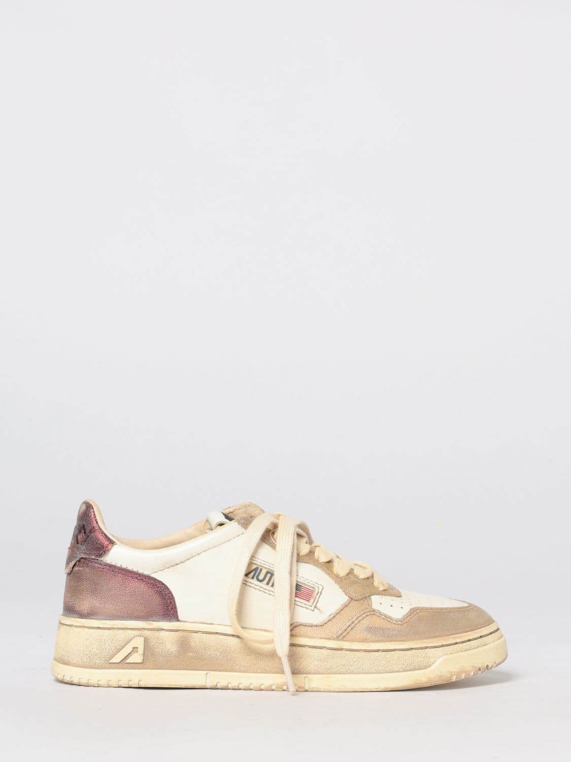 Autry Medalist Low Super Vintage Sneakers in Used Leather