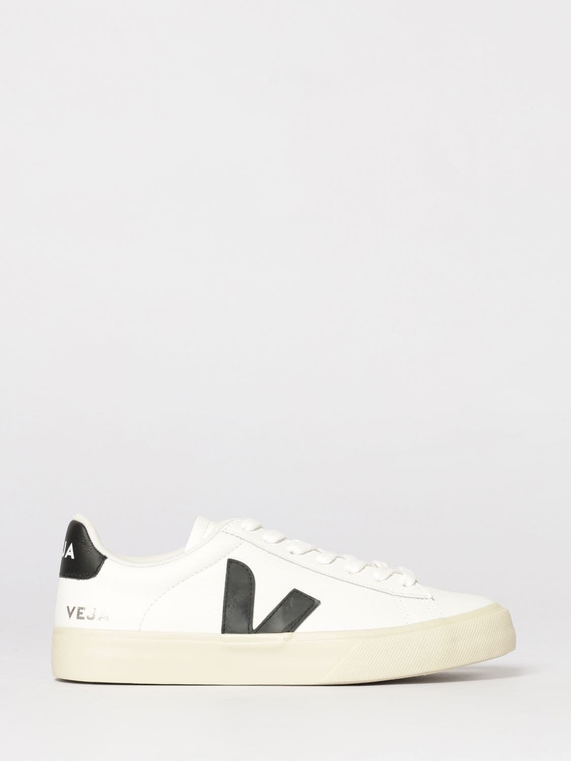 Veja Campo Sneakers in O. T. Leather