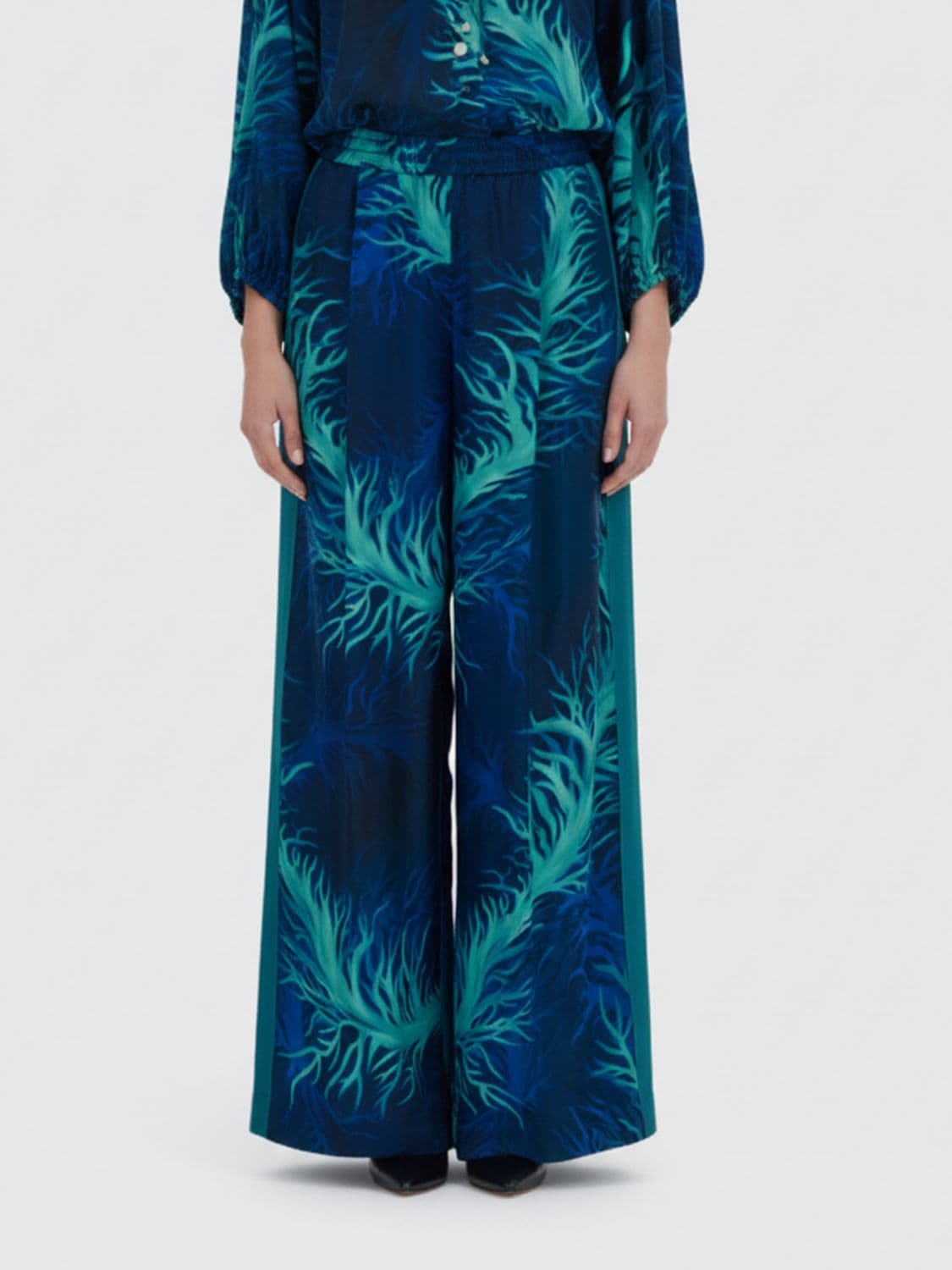 F.r.s For Restless Sleepers F. R.S FOR RESTLESS SLEEPERS Printed Silk Palazzo Trousers F. R.S. For Restless Sleepers