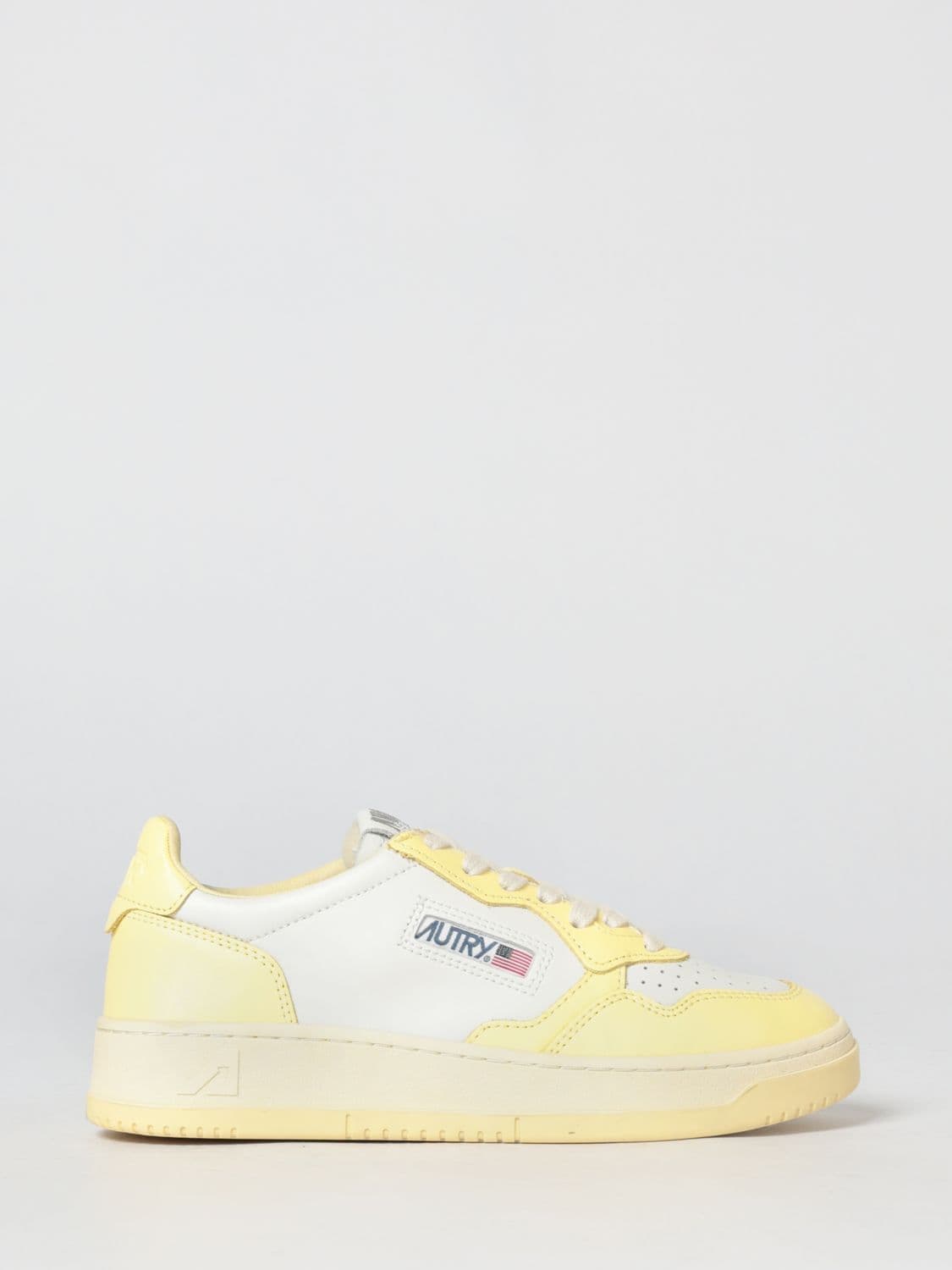 Autry Medalist Low Leather Sneakers