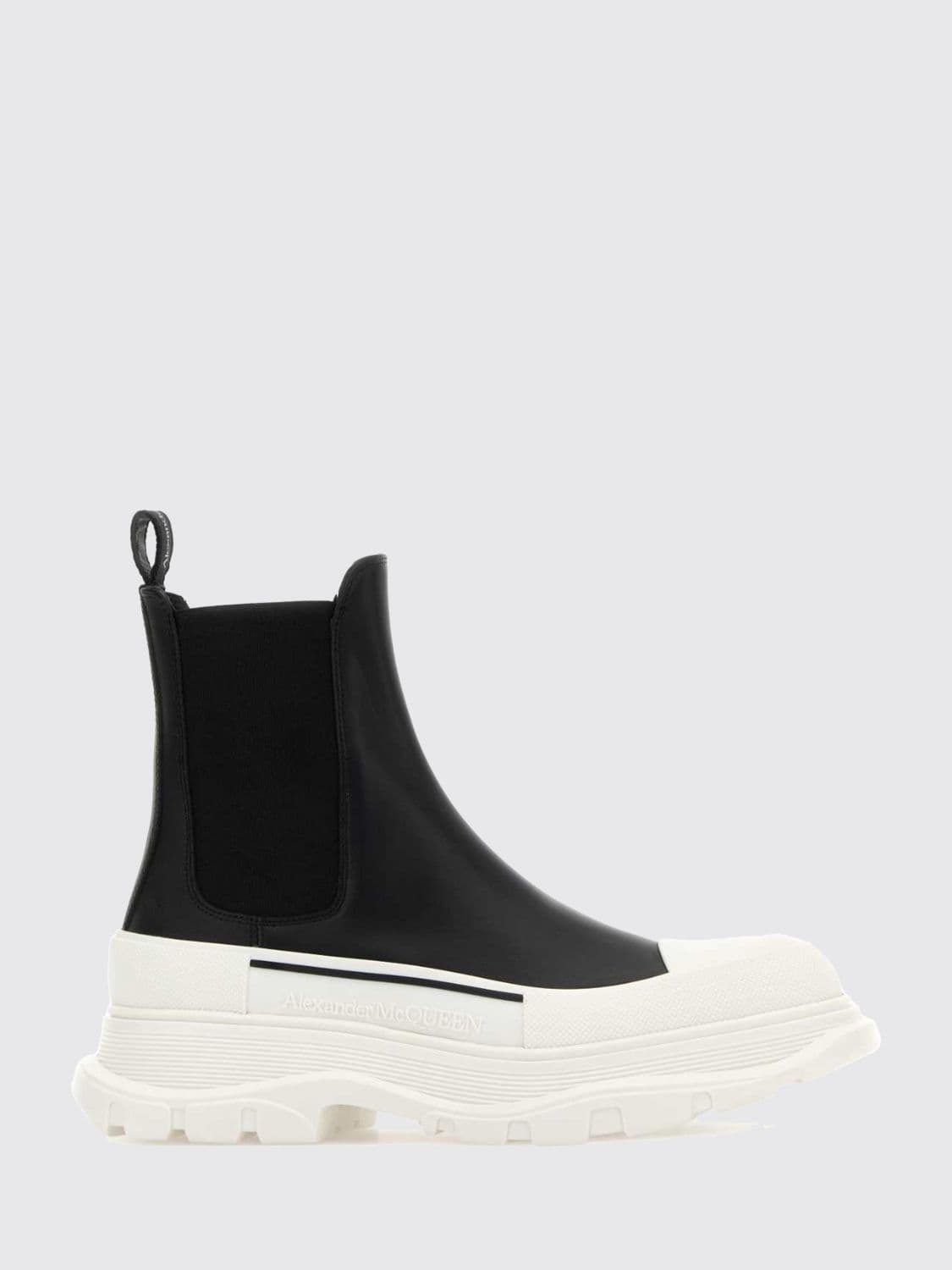 Mcqueen Boots Woman color Black