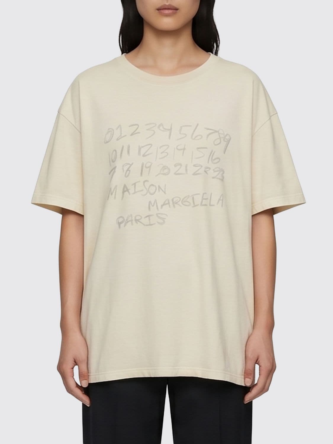 Maison Margiela Crew Neck T-Shirt in Cotton with Numeric Logo