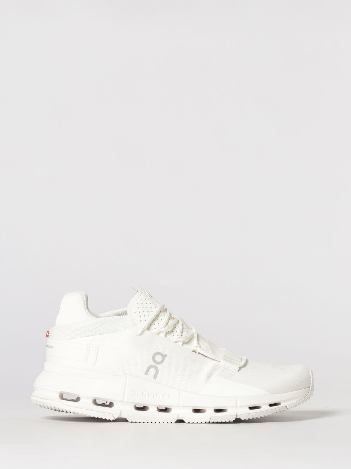On Running Cloudnova 2 Sneakers On in Mesh · 9½