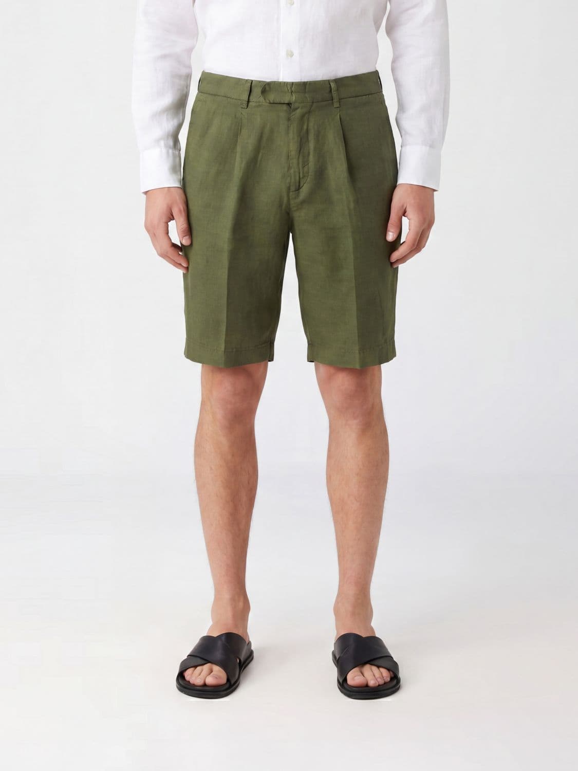 Boglioli Shorts Men color Kaki