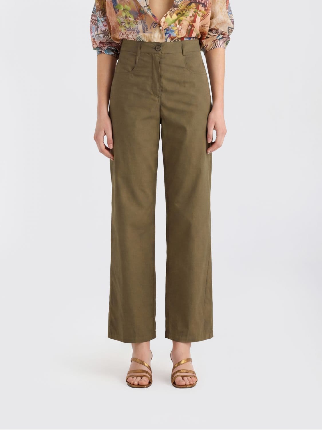 Momonì High-Waisted Cropped Cotton Trousers with Slash Pockets