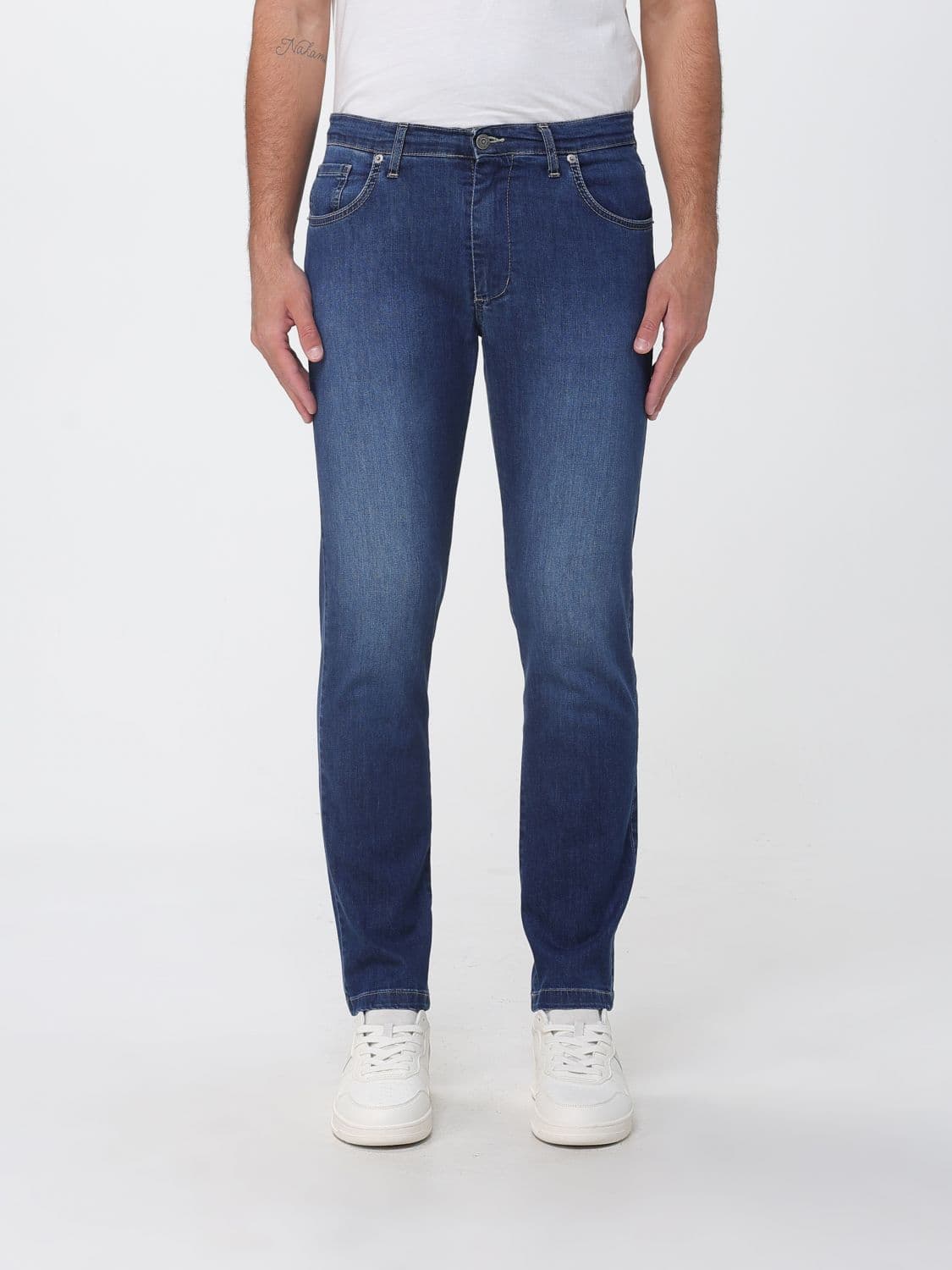 Xc Classic Five-Pocket Slim Fit Jeans in Denim with a Mid-Rise Waist
