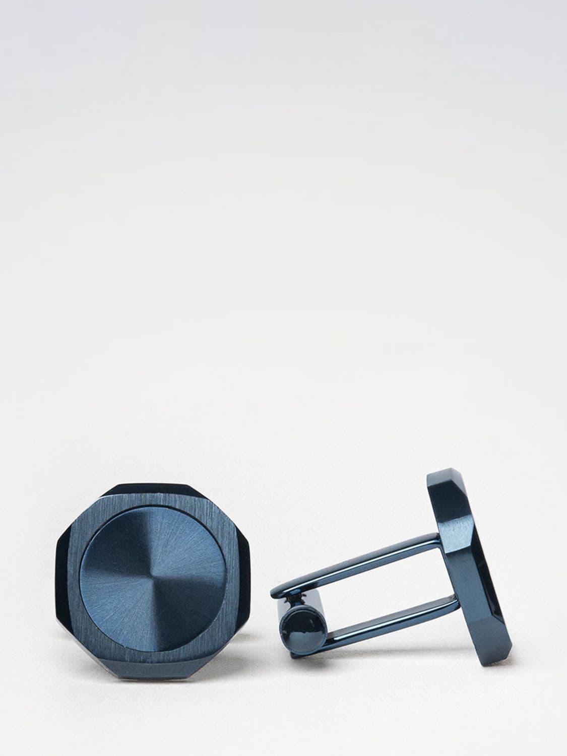 D1 Milano Chrome-Plated Steel Cufflinks with Rounded Shape and Engraved Logo