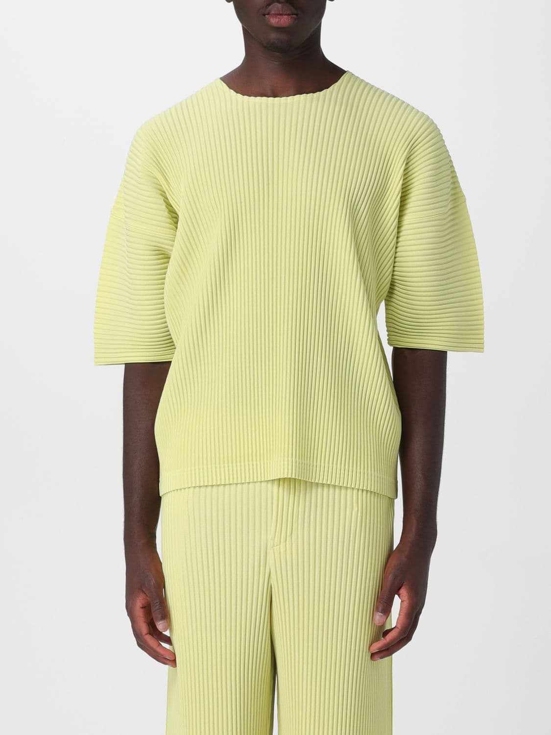 Homme Plisse' Issey Miyake Homme Plissé Issey Miyake Crew-Neck T-Shirt in Pleated Technical Polyester