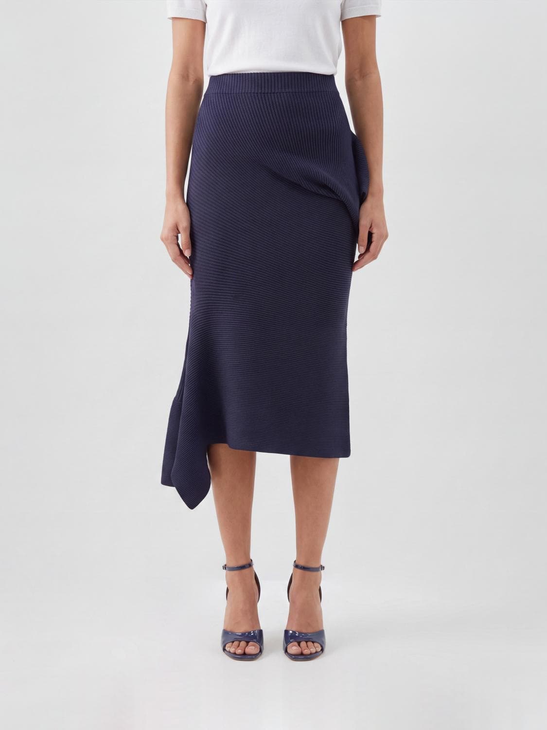 Issey Miyake Asymmetric Hem Crêpe Pencil Midi Skirt · 2