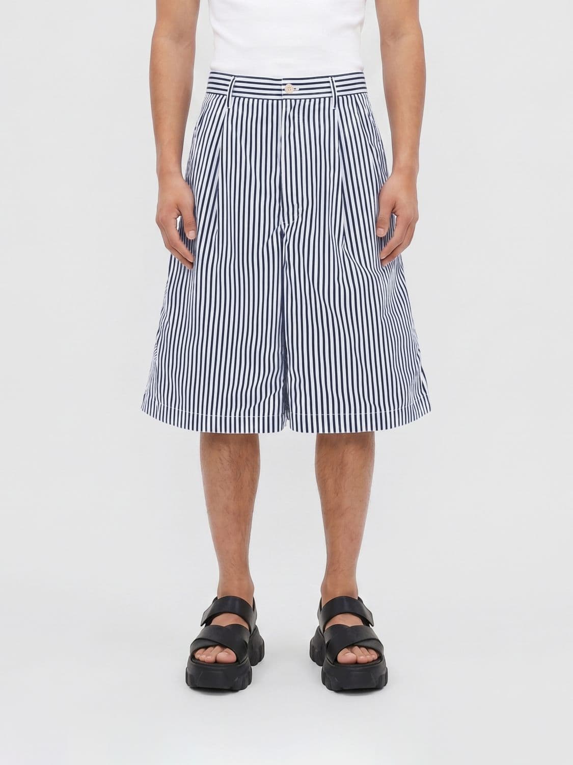 Comme Des Garçons Shirt Knee-Length Wide Leg Striped Chino Shorts in Cotton