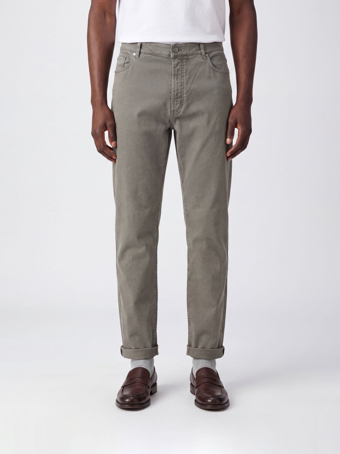 Brunello Cucinelli Straight Fit Jeans in Cotton Denim with Embroidered Crest