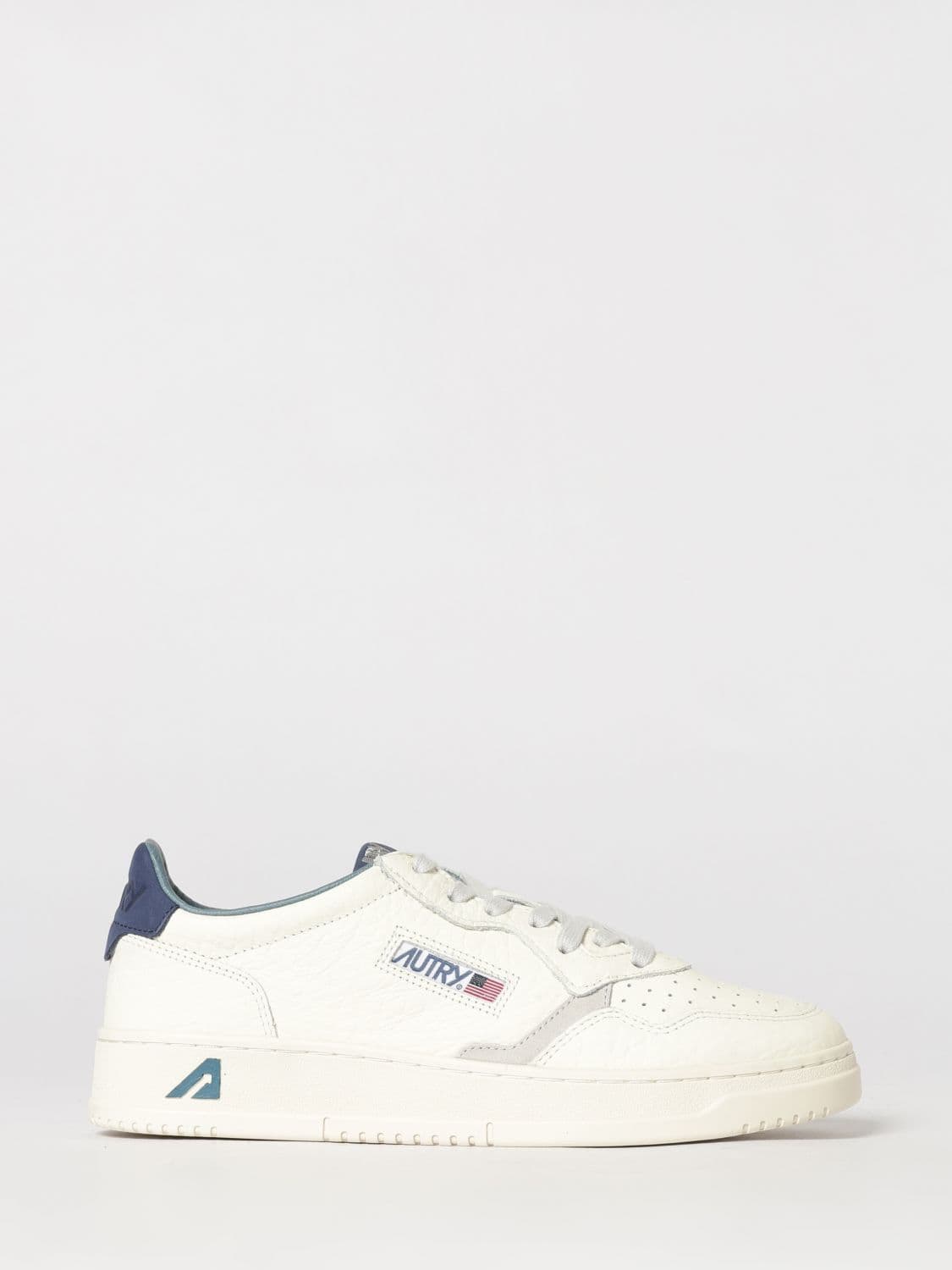 Autry Medalist Low Top Trainers in Bicolour Leather and Suede