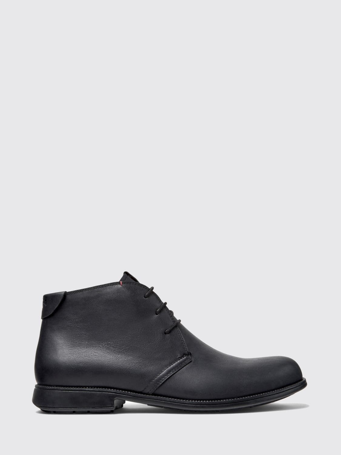 Camper Mil 1913 Smooth Leather Chukka Boots with Embossed Logo · 45