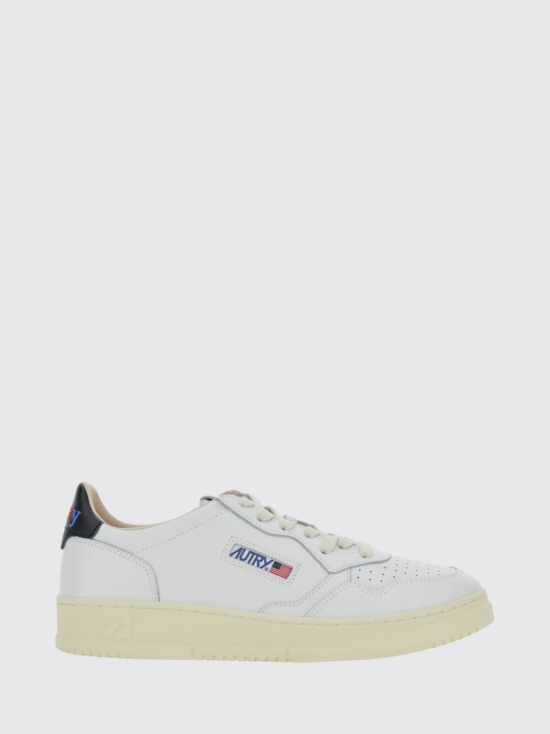 Autry Medalist Low Trainers in Smooth Calfskin with Perforated Toe