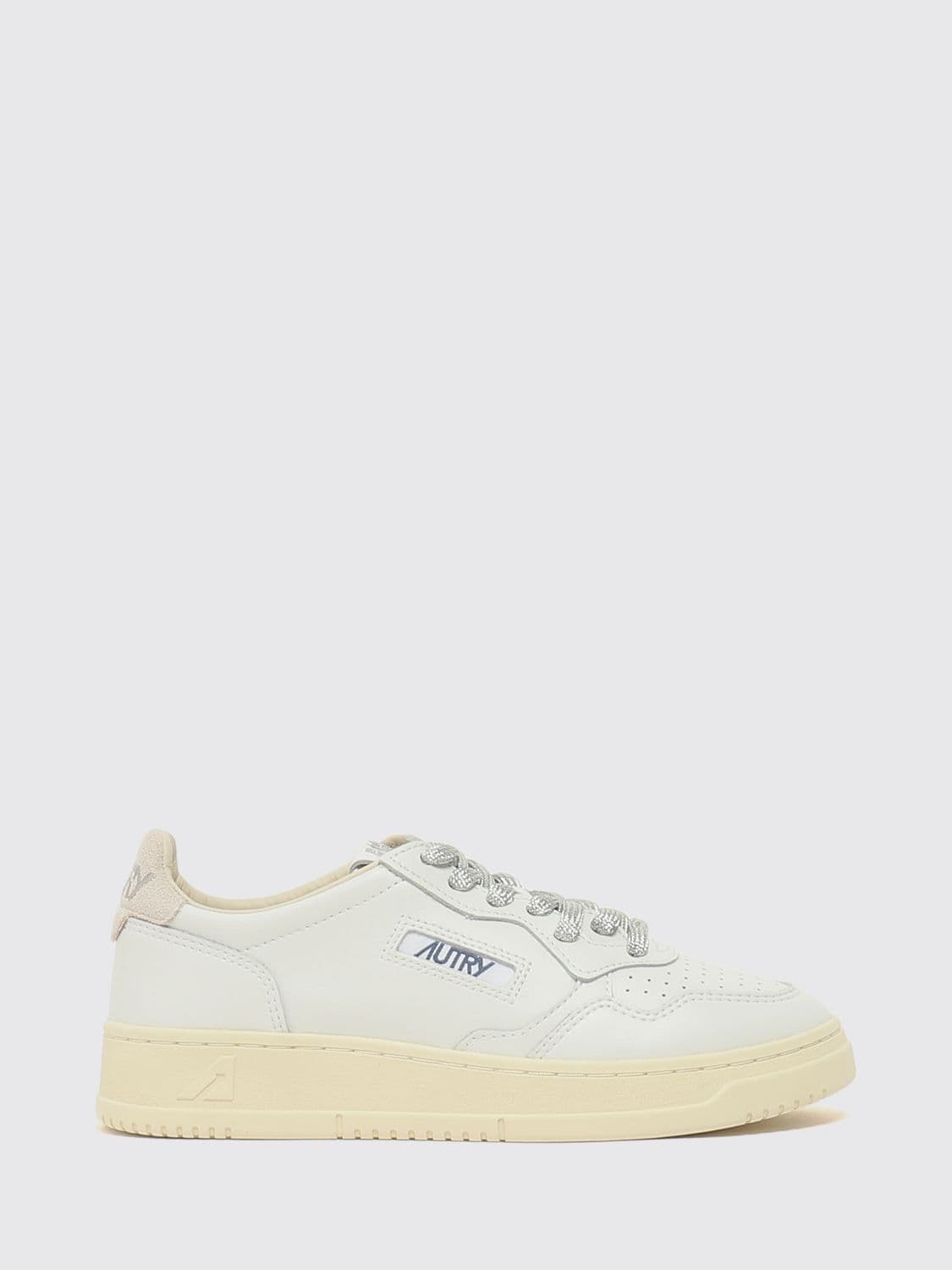 Autry Medalist Low Trainers in Smooth Calfskin with Contrast Details