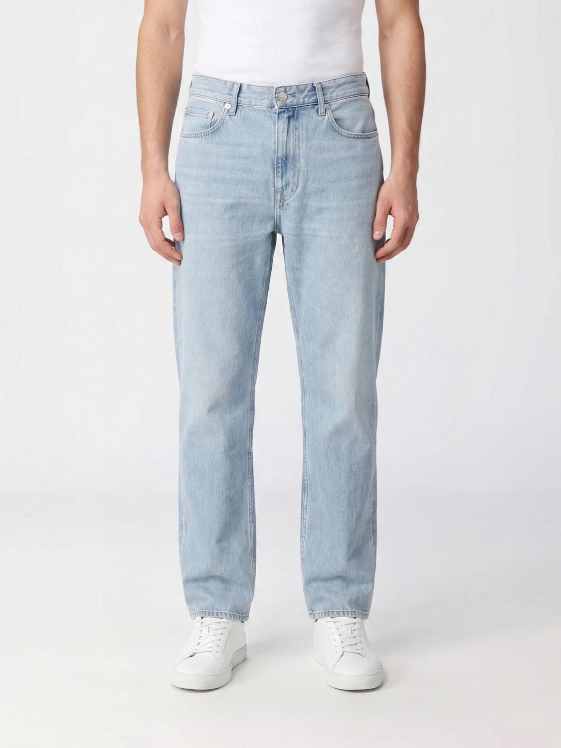 Closed Springdale Straight Fit Jeans in Five-Pocket Cotton Denim