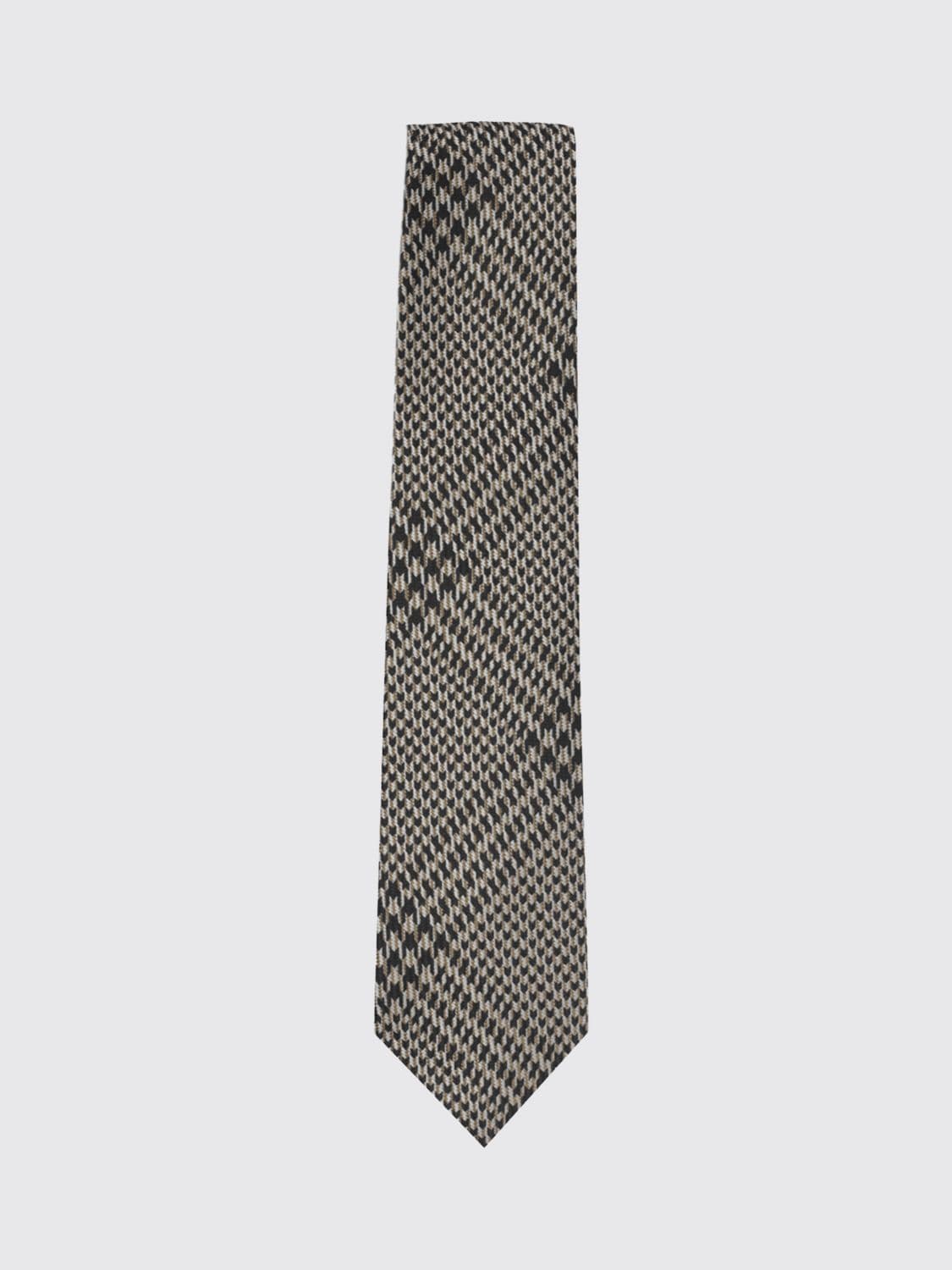 Tom Ford Polka Dot Silk Tie with a 7.5 cm Width