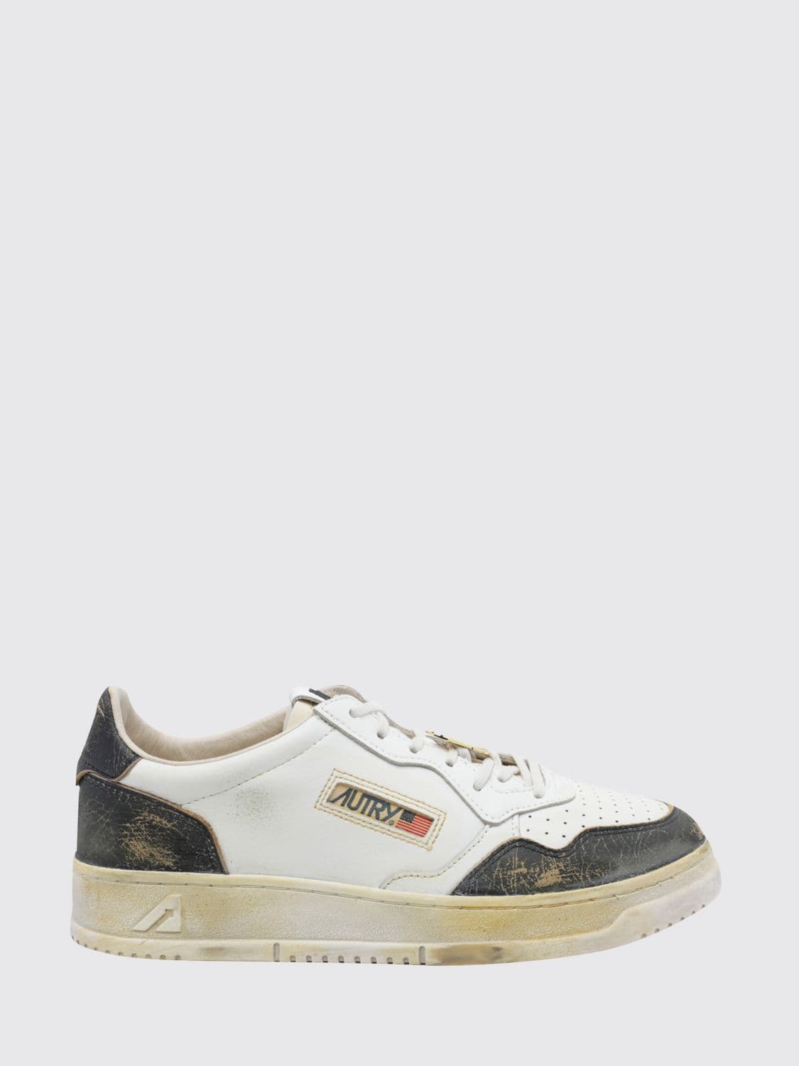 Autry Medalist Low Super Vintage Calfskin Sneakers with Worn Effect