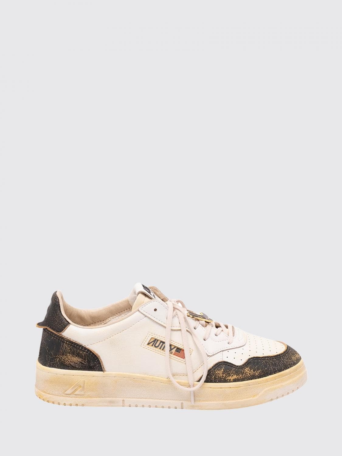 Autry Medalist Low Super Vintage Calfskin Sneakers with Worn Effect