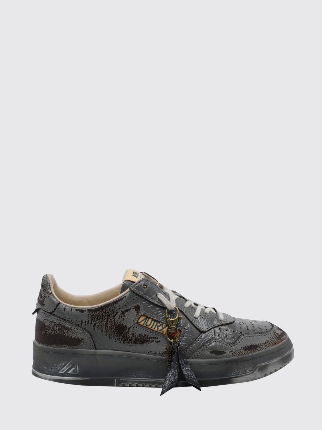 Autry Medalist Low Super Vintage Patent Leather Sneakers with Worn Effect