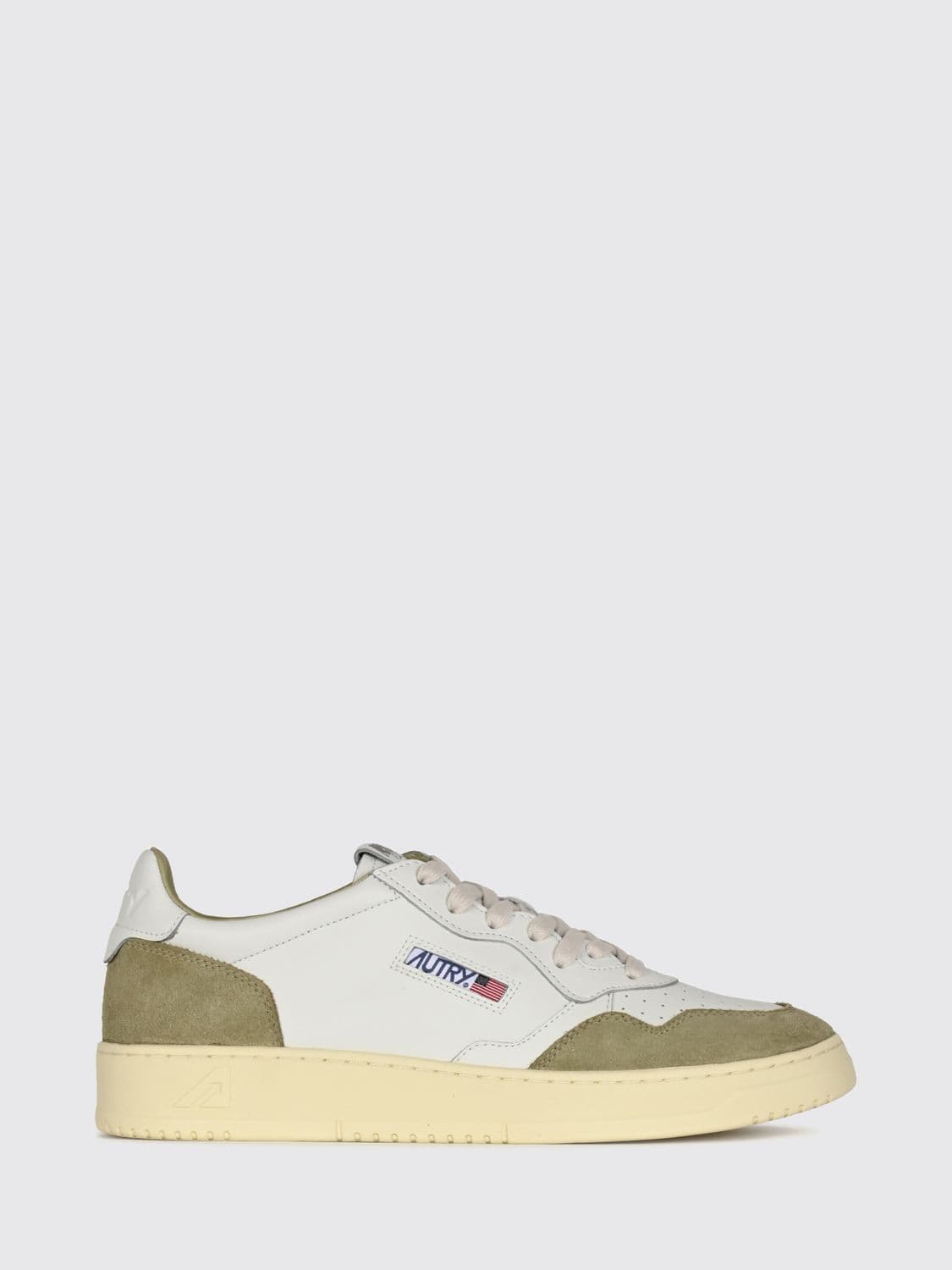 Autry Medalist Low Two-Tone Calfskin and Suede Trainers · 46