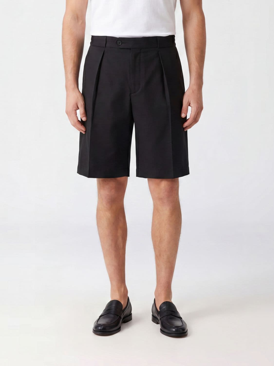 Briglia 1949 Tailored Knee-Length Bermuda Shorts in a Wool Blend with Slash Pockets