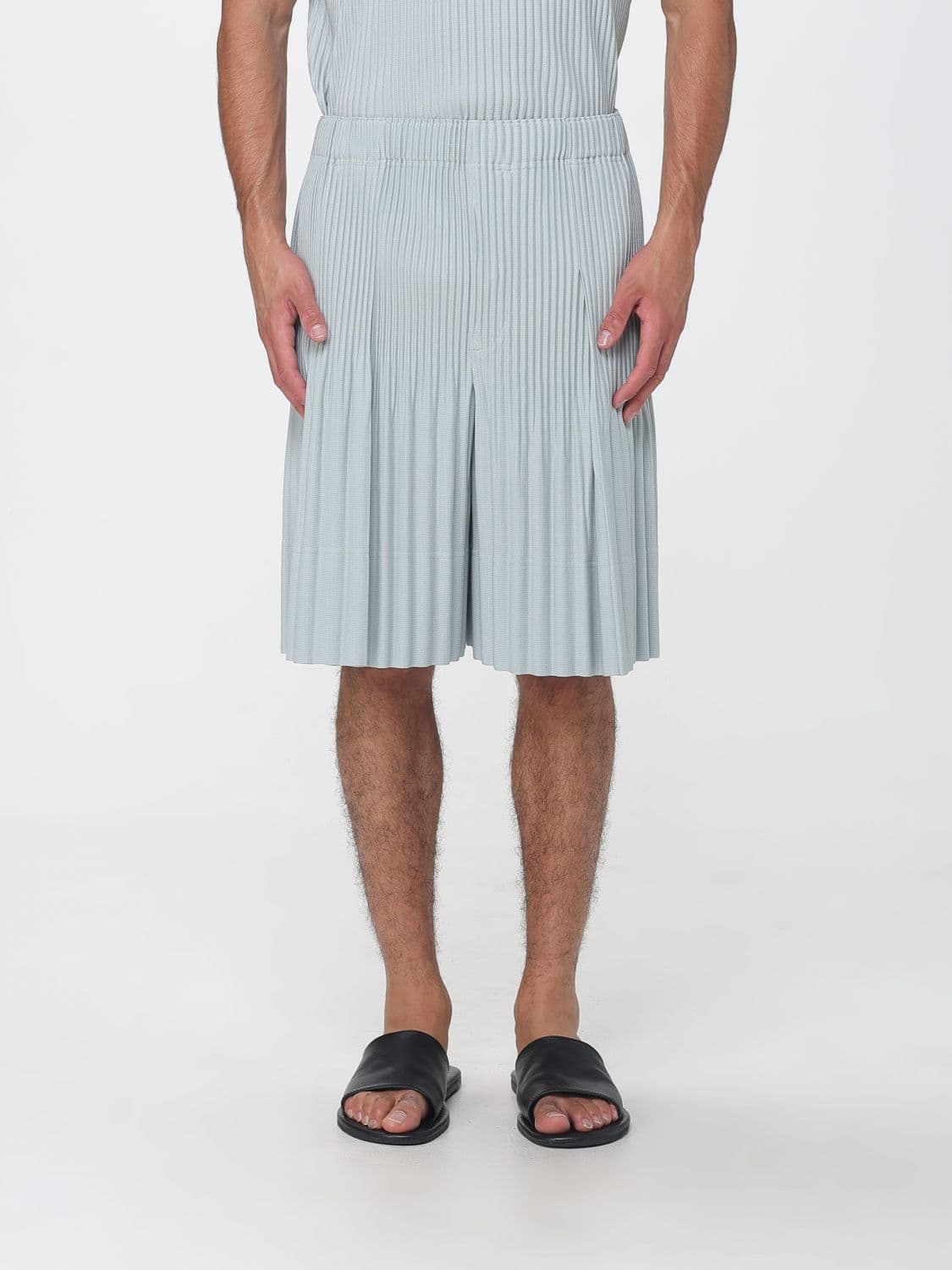 Homme Plisse' Issey Miyake Homme Plissé Issey Miyake Knee-Length Pleated Shorts in Technical Crêpe