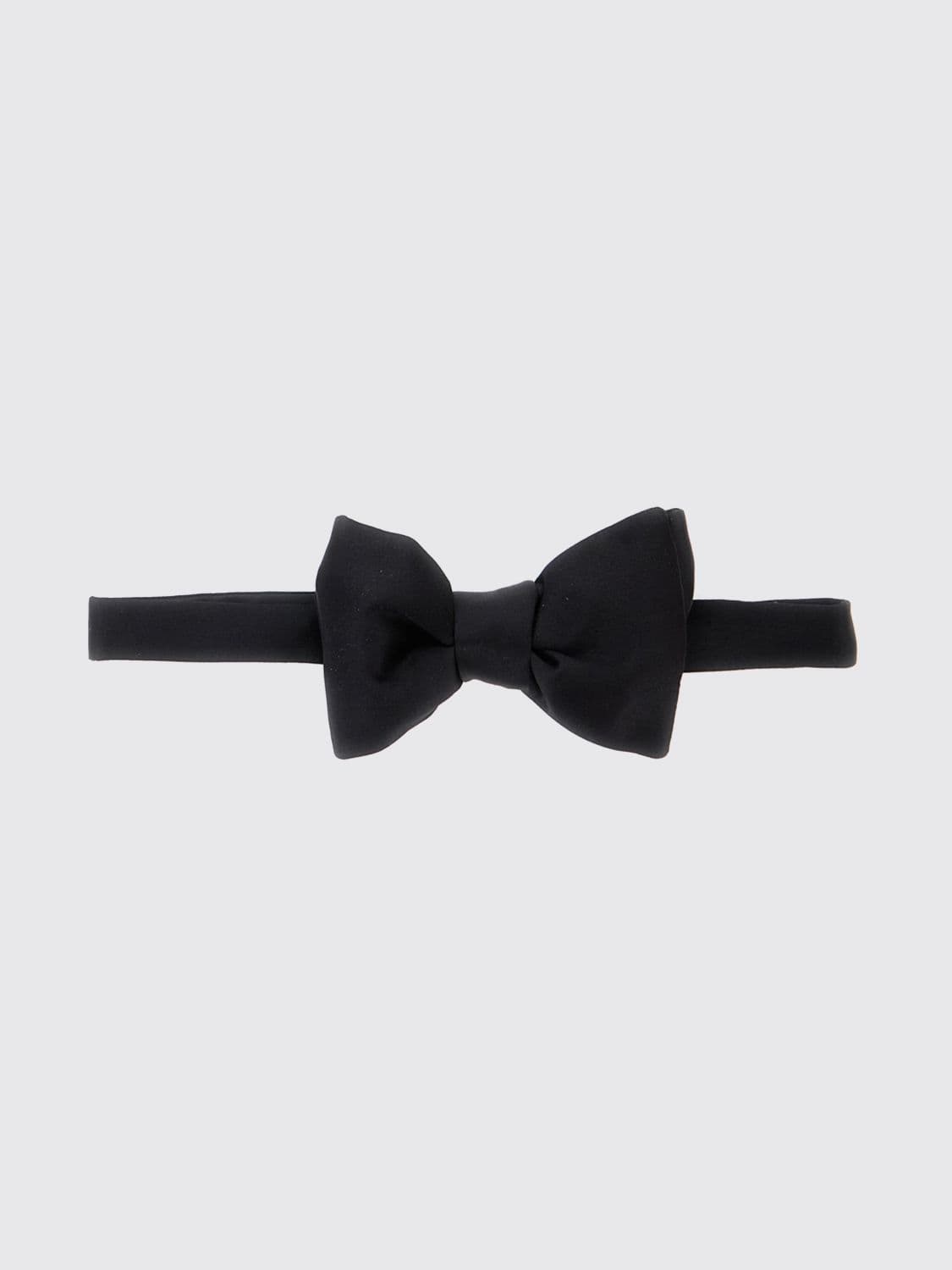 Tom Ford Elegant Satin Bow Tie with Adjustable Hook Closure