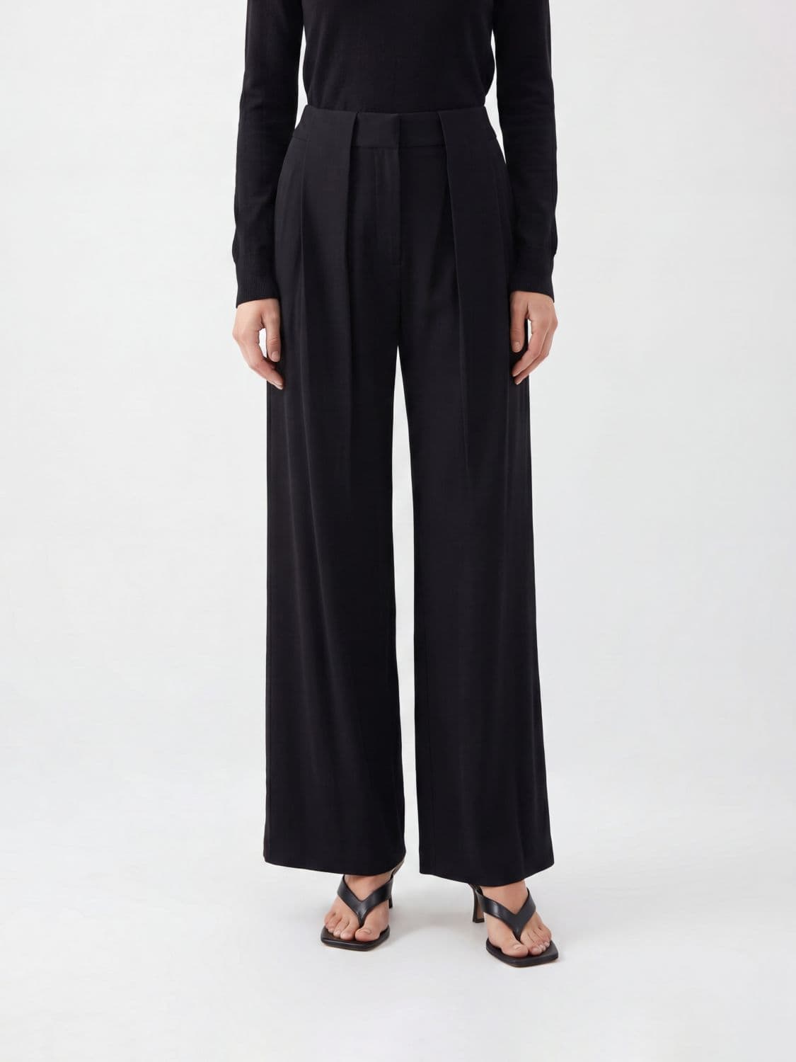 Pt Torino Wide-Leg Viscose Trousers with Pleats and Mid-Rise Waist