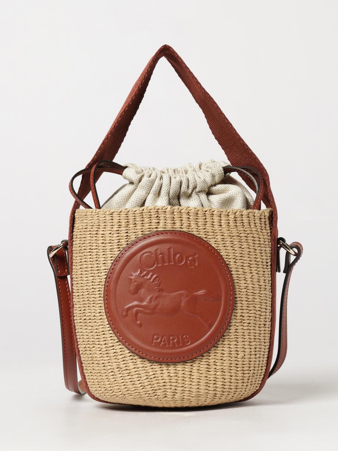 Chloé Horse Medal Mini Bucket Bag in Two-Colour Raffia with Shoulder Strap · OS