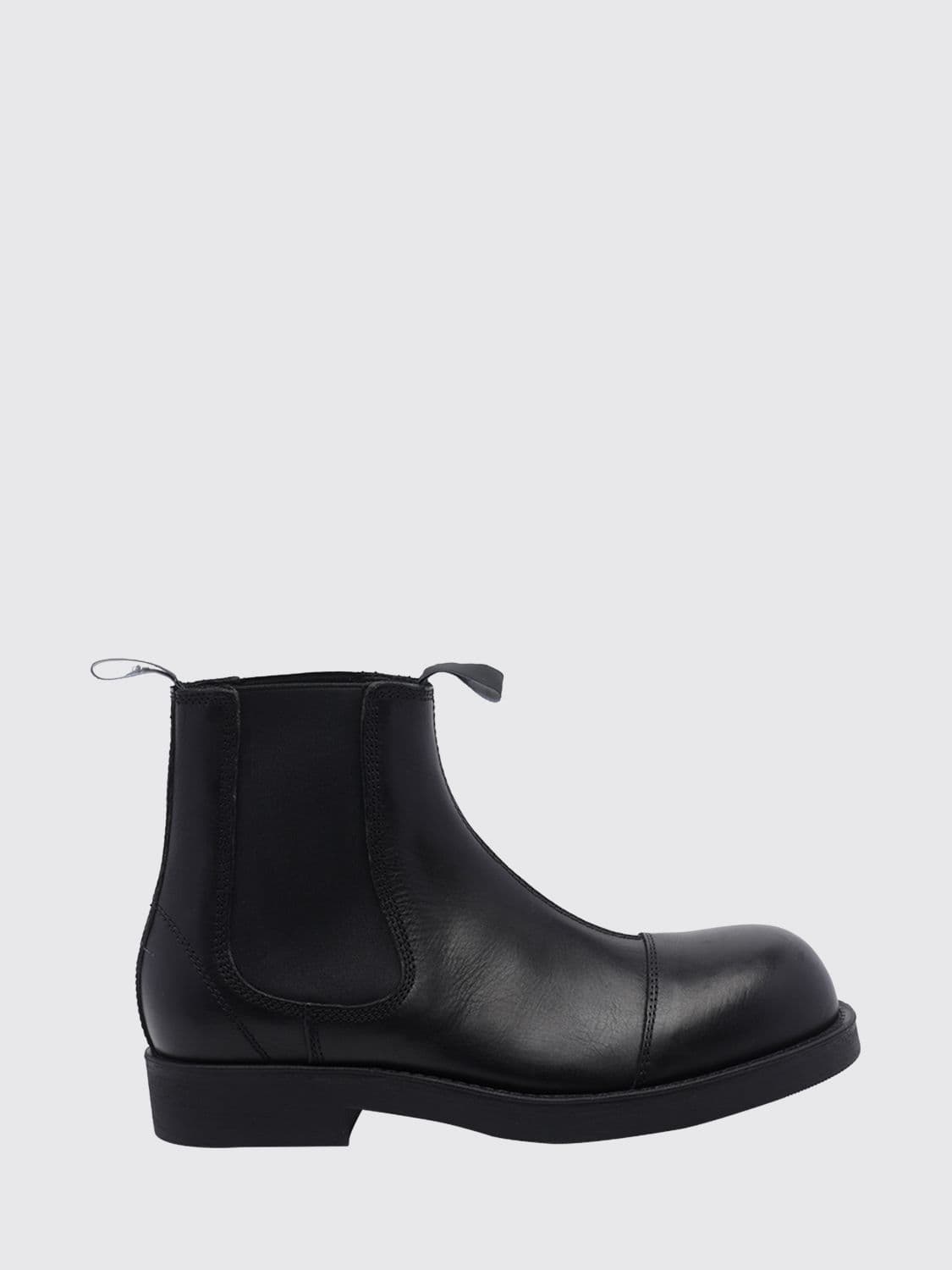Mm6 Maison Margiela Calfskin Leather Chelsea Ankle Boots with Round Toe