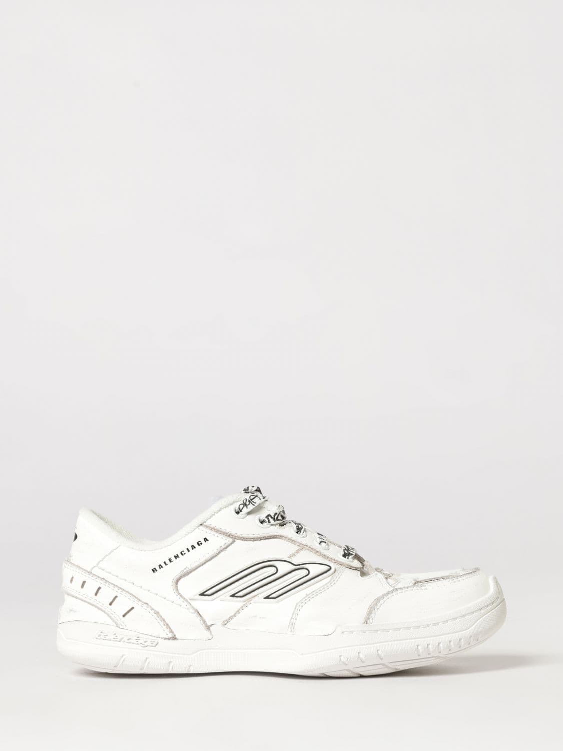 Balenciaga Hamptons Low-Top Sneakers in Worn-Effect Leather with Logo