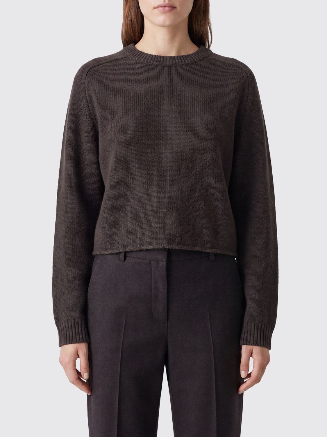 Lisa Yang Slim Fit Pure Cashmere Crewneck Jumper