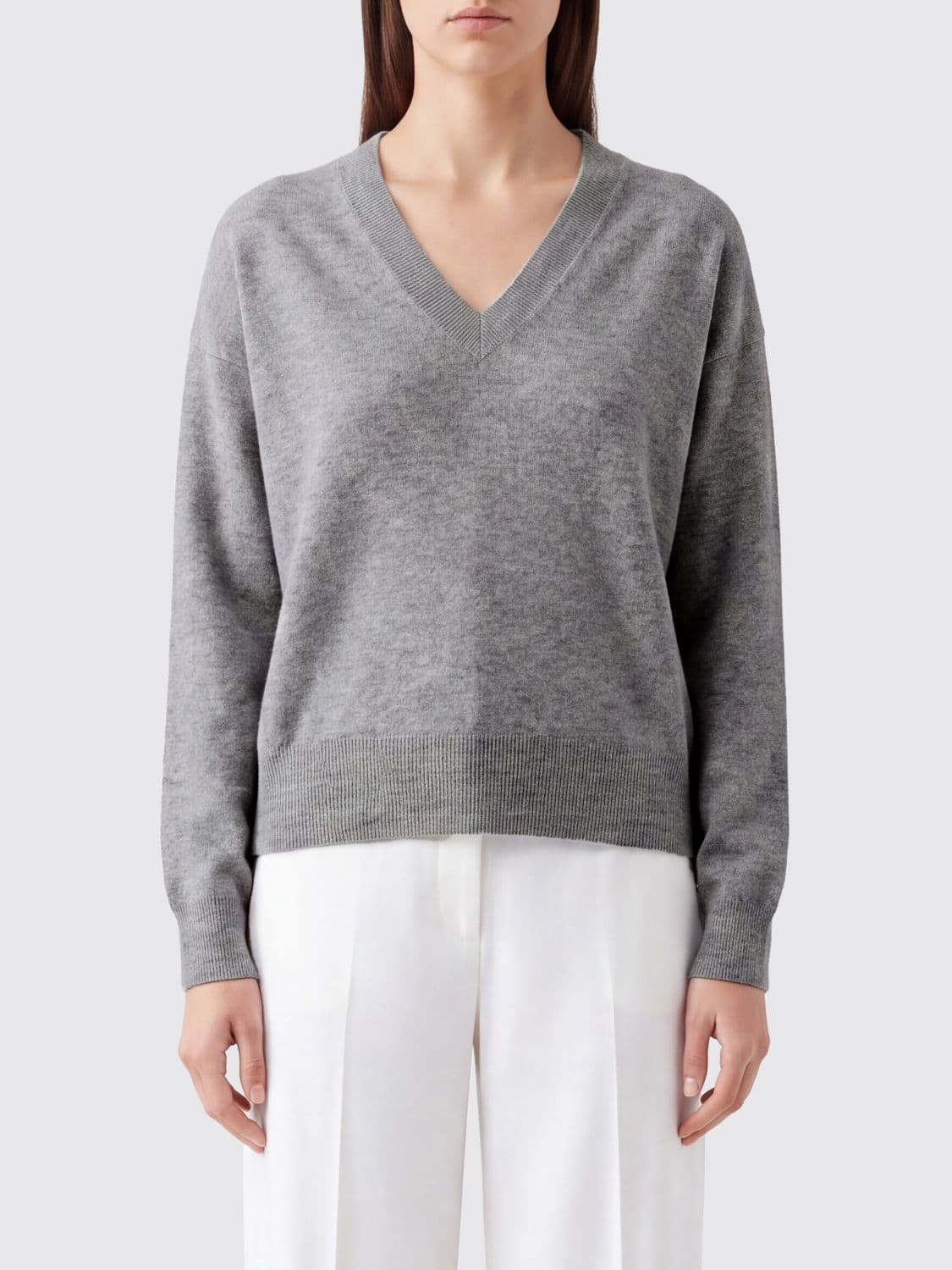 Brunello Cucinelli V-Neck Jumper in Pure Cashmere with Ribbed Trims