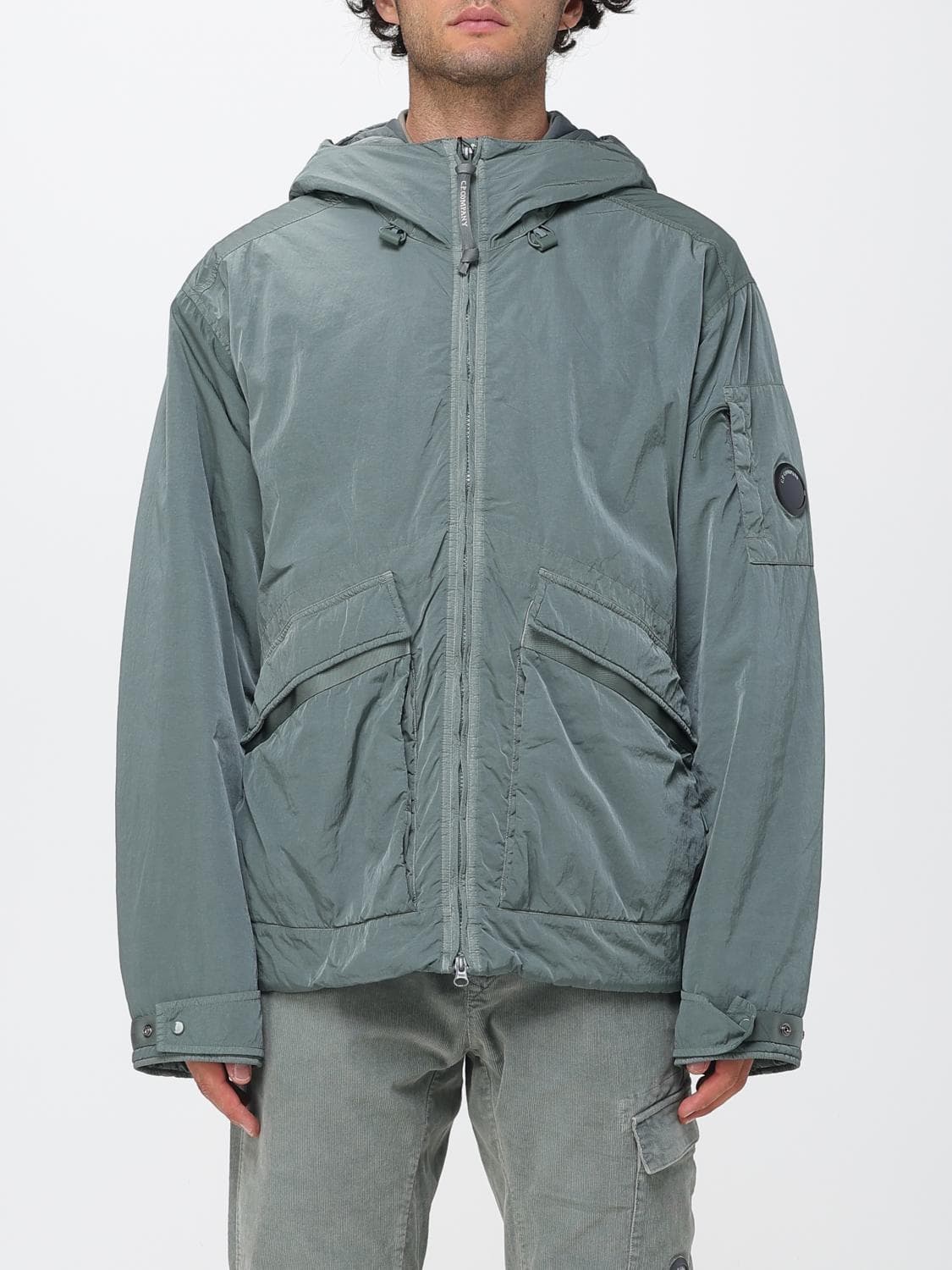 C.p. Company C. P. COMPANY Chrome-R Hooded Windbreaker Jacket in Recycled Nylon · M