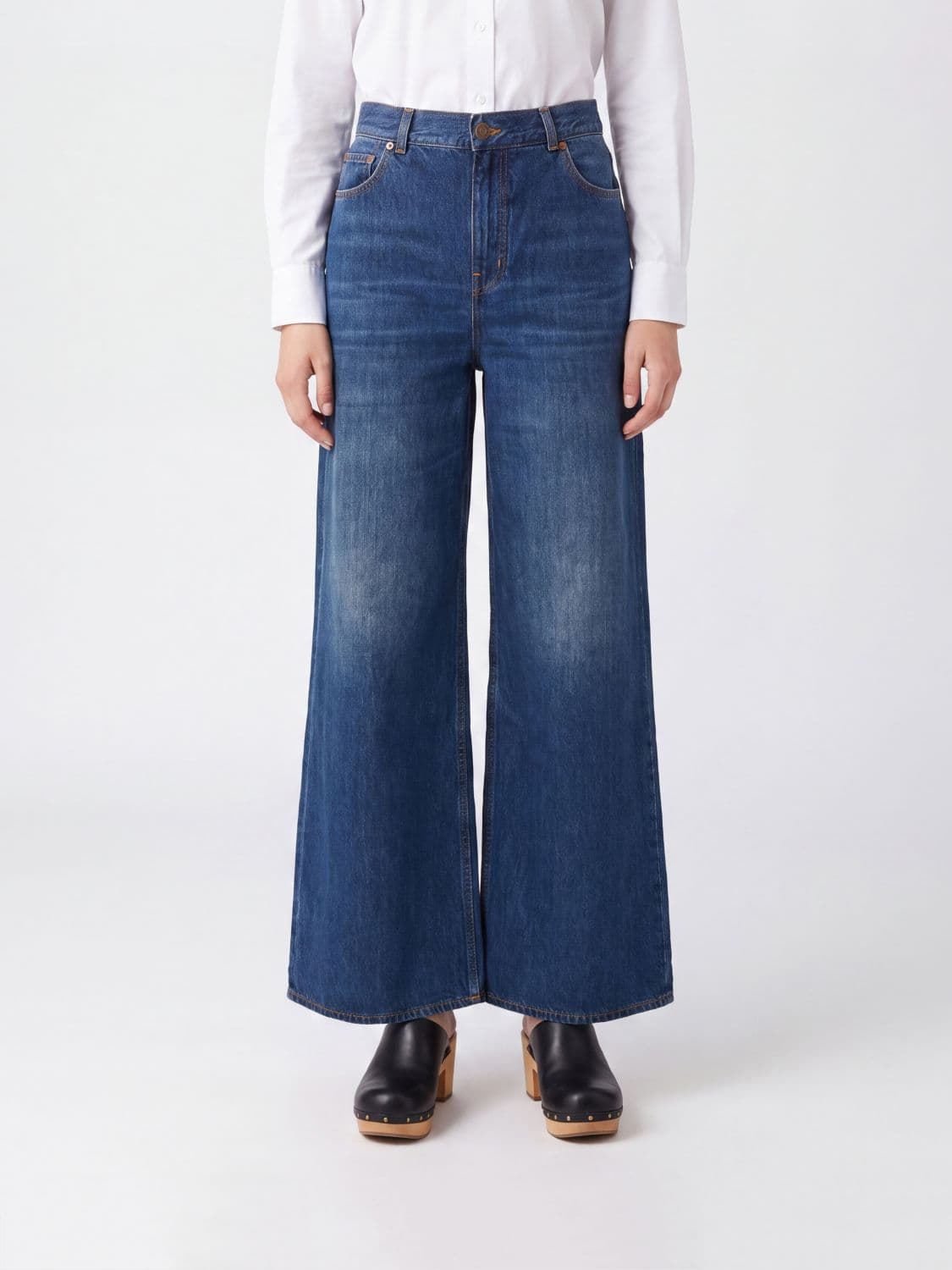 Chloé High-Waisted Flare Jeans in Cotton Denim with a Five-Pocket Design