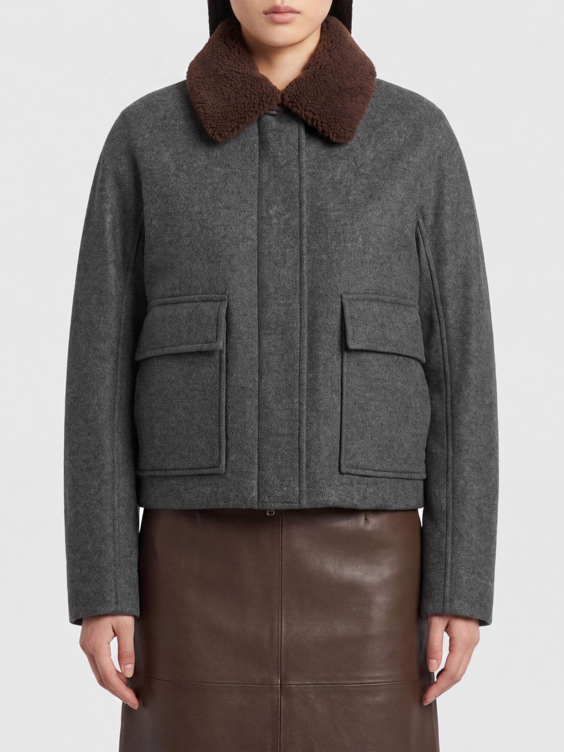 Brunello Cucinelli Short Virgin Wool and Cashmere Coat with Fur Collar